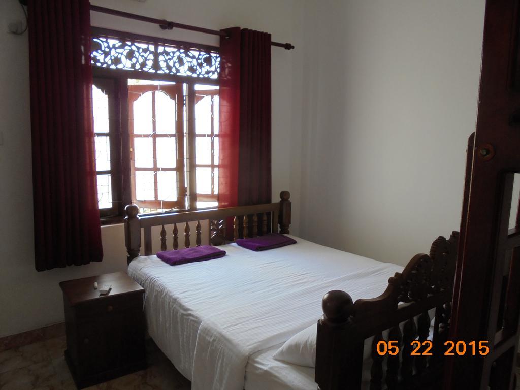The Hotel Paradise Katunayaka Kamer foto
